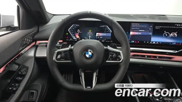 BMW 5 Series 2025 — Фото 14/20