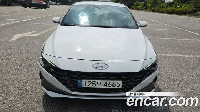 Hyundai Avante 2021 — Фото 1/19