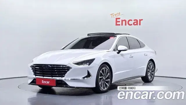 Hyundai Sonata 2019 — Фото 1/20