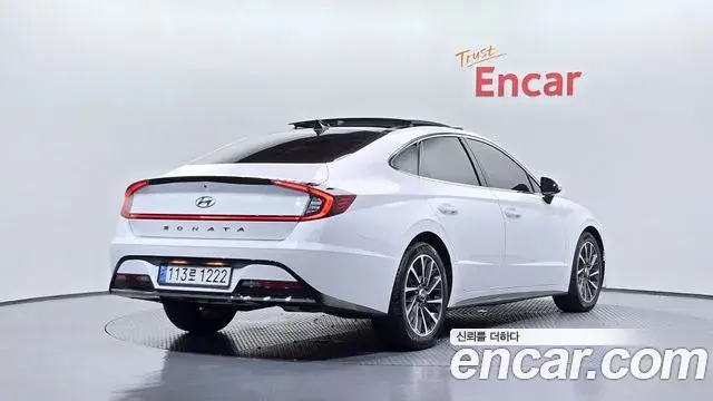 Hyundai Sonata 2019 — Фото 2/20