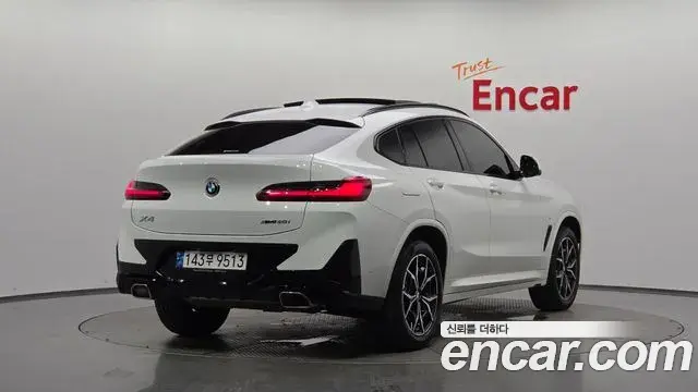 BMW X4 2022 — Фото 2/20