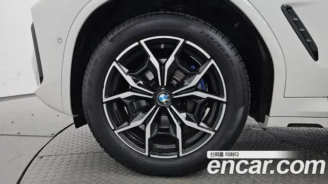 BMW X4 2022 — Фото 5/20
