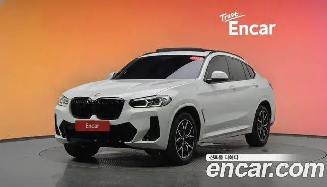 BMW X4 2022 — Фото 1/20