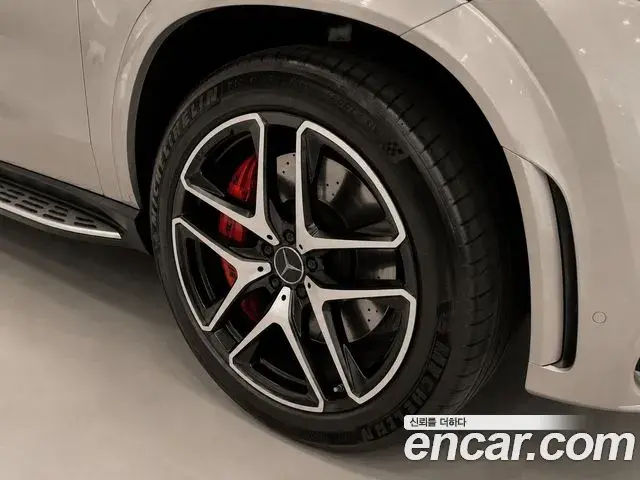 Mercedes-Benz GLE-Class 2023 — Фото 20/20