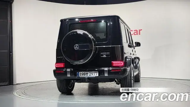 Mercedes-Benz G-Class 2025 — Photo 29/33