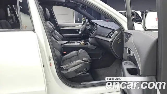 Volvo XC90 2020 — Фото 11/20
