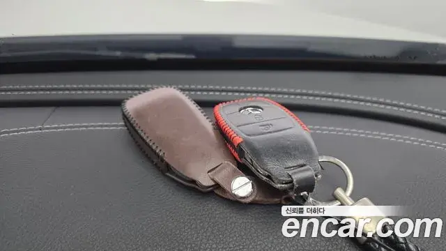 Mercedes-Benz E-Class 2021 — Photo 16/20