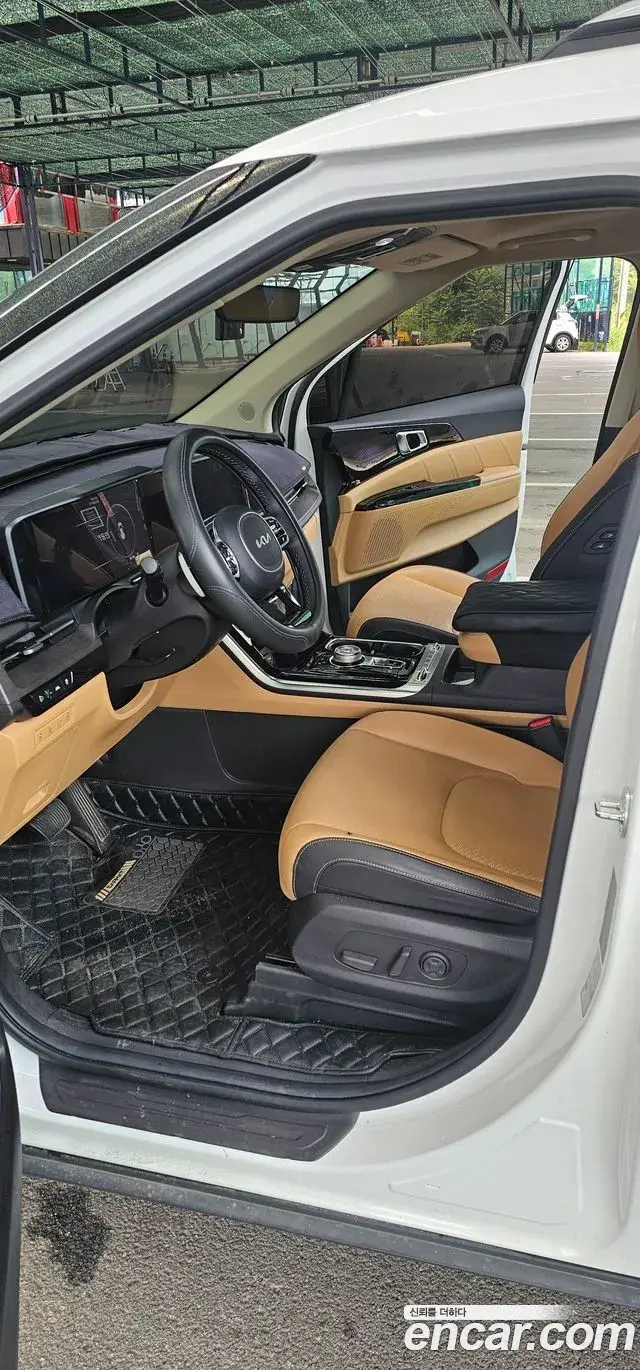 Kia Carnival 2023 — Фото 4/12