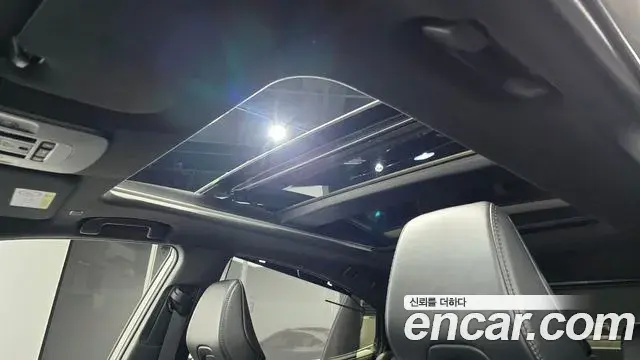 Toyota Camry 2025 — ფოტო 9/33