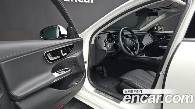 Mercedes-Benz E-Class 2025 — Фото 10/20