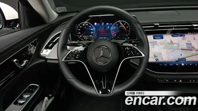 Mercedes-Benz E-Class 2025 — Фото 13/20
