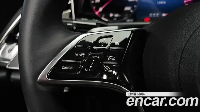Mercedes-Benz E-Class 2025 — Фото 18/20