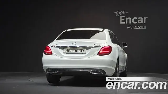 Mercedes-Benz C-Class 2020 — Фото 4/20