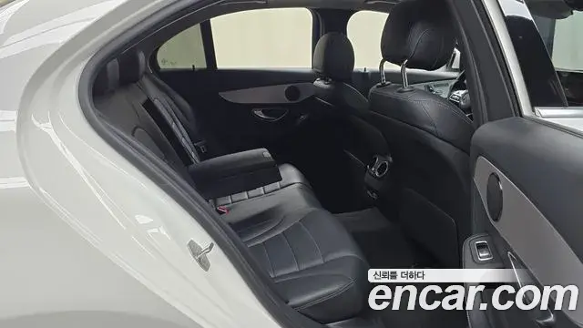Mercedes-Benz C-Class 2020 — Фото 11/20