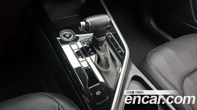 Kia Niro 2022 — Фото 9/20