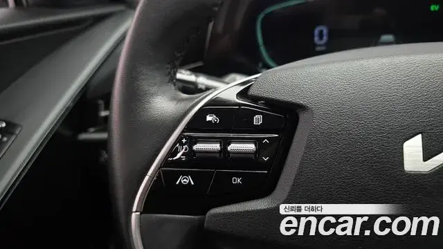 Kia Niro 2022 — Фото 15/20