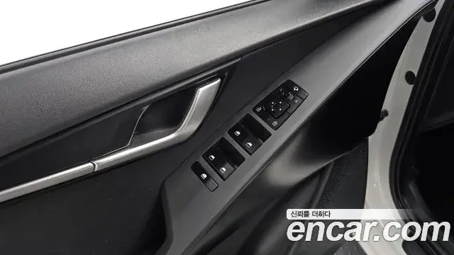 Kia Niro 2022 — Фото 19/20