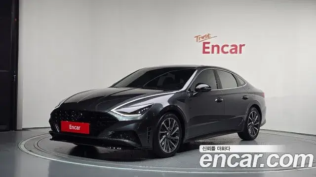 Hyundai Sonata 2020 — Фото 1/20