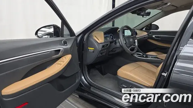Hyundai Sonata 2020 — Фото 10/20