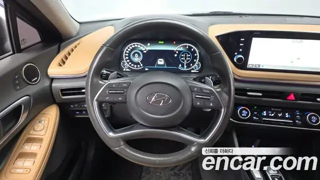 Hyundai Sonata 2019 — Фото 13/20