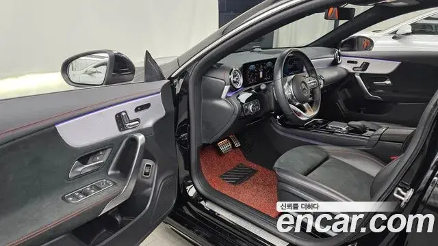 Mercedes-Benz CLA-Class 2020 — Фото 10/20