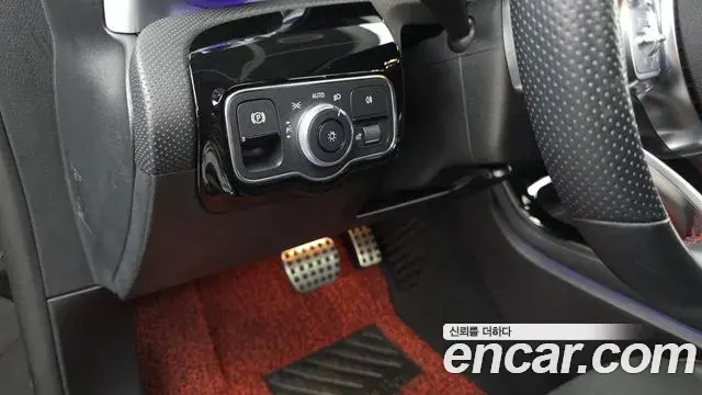 Mercedes-Benz CLA-Class 2020 — Фото 17/20