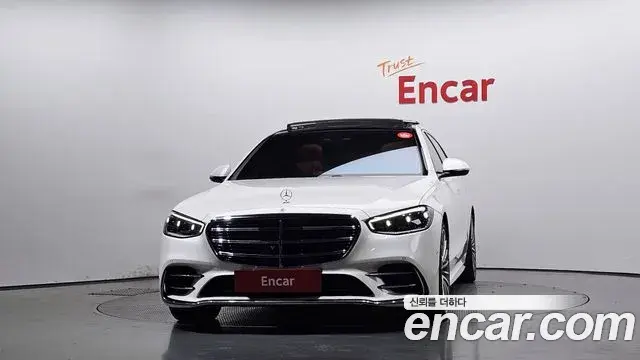 Mercedes-Benz S-Class 2023 — Photo 3/20