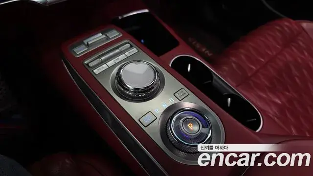 Genesis GV70 2022 — Фото 9/20