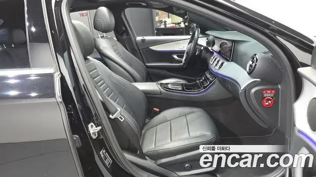 Mercedes-Benz E-Class 2021 — Фото 11/20
