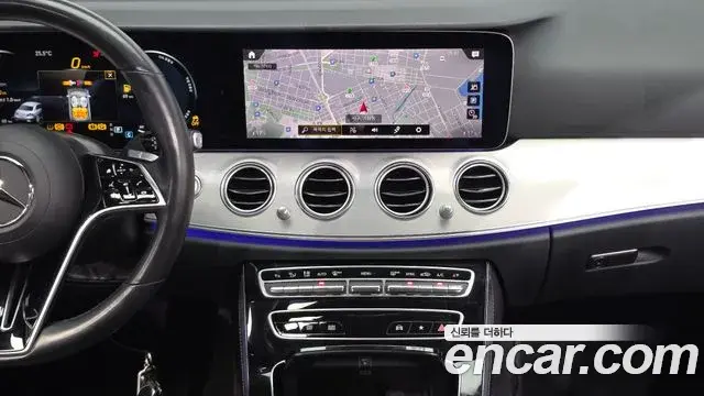 Mercedes-Benz E-Class 2021 — Фото 14/20