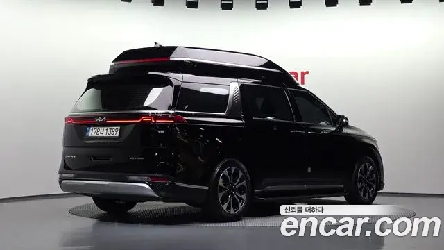 Kia Carnival 2022 — Фото 2/20