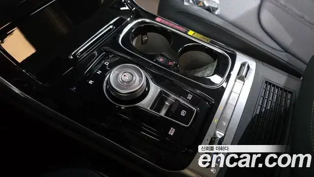 Kia Carnival 2022 — Фото 9/20