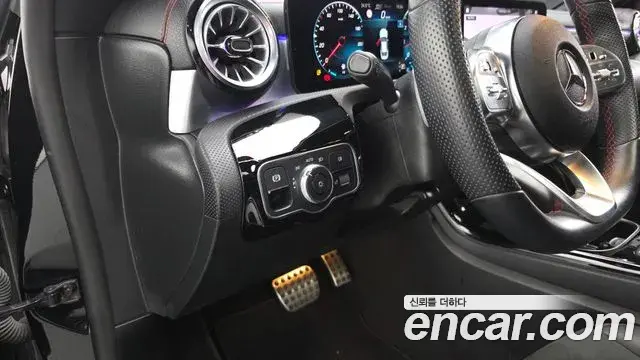 Mercedes-Benz CLA-Class 2022 — Фото 13/20