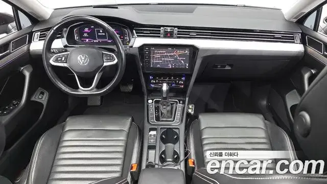 Volkswagen Passat GT 2022 — Фото 11/20