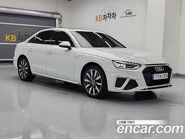 Audi A4 2022 — Фото 3/19
