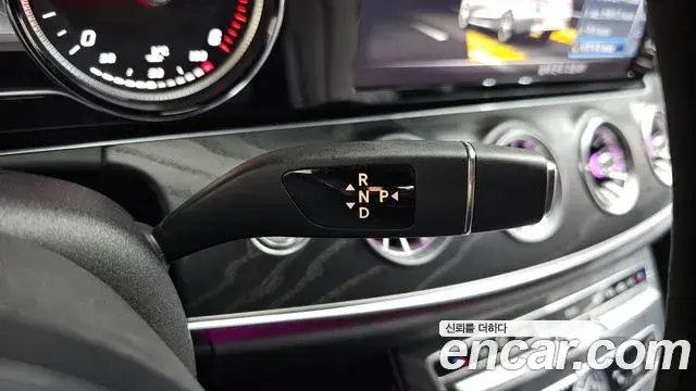 Mercedes-Benz E-Class 2019 — Фото 9/20