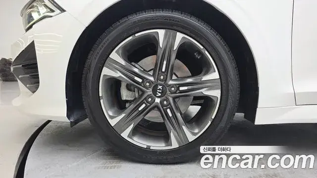 Kia K5 2020 — Фото 5/20