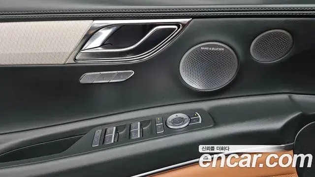 Genesis GV80 2025 — ფოტო 33/38