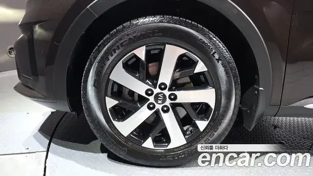 Kia Sorento 2020 — Фото 4/20
