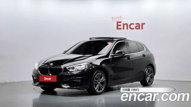 BMW 1 Series 2022 — Фото 9/20