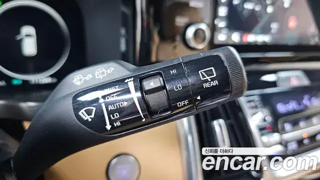 Kia Sorento 2023 — Photo 24/35