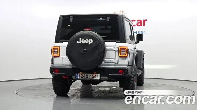 Jeep Wrangler 2023 — Фото 4/20