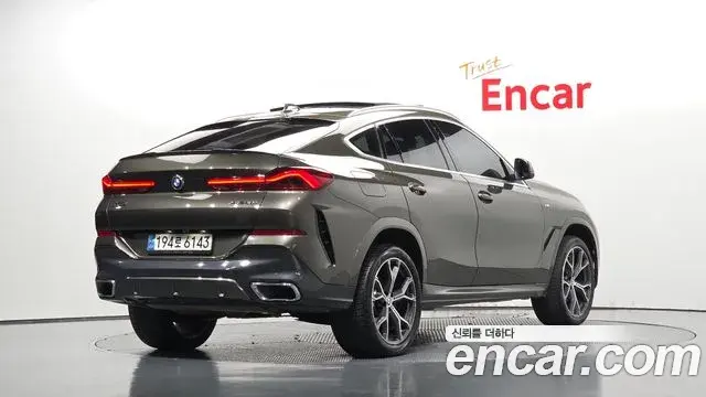 BMW X6 2022 — Фото 2/20