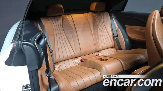 Mercedes-Benz E-Class 2019 — Фото 12/20