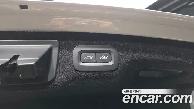 Volvo S90 2021 — Photo 6/35