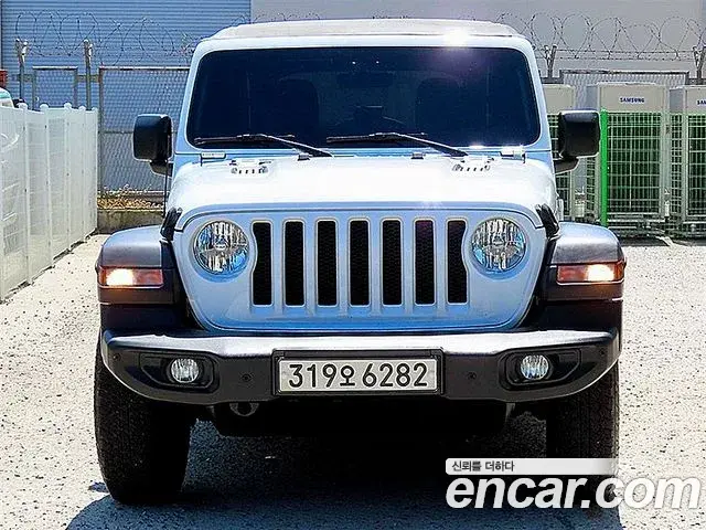 Jeep Wrangler 2019 — Фото 10/16