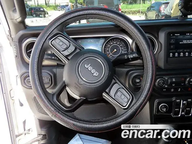 Jeep Wrangler 2019 — Фото 6/16