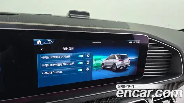 Mercedes-Benz GLE-Class 2025 — Фото 17/20