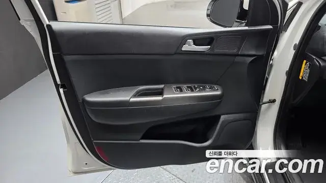 Kia Sportage The Bold 2018 — Şəkil 36/42