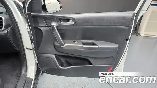 Kia Sportage The Bold 2018 — Şəkil 37/42